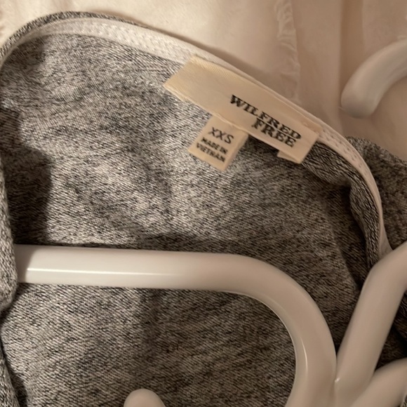 Aritzia dress ✨ - Picture 3 of 3